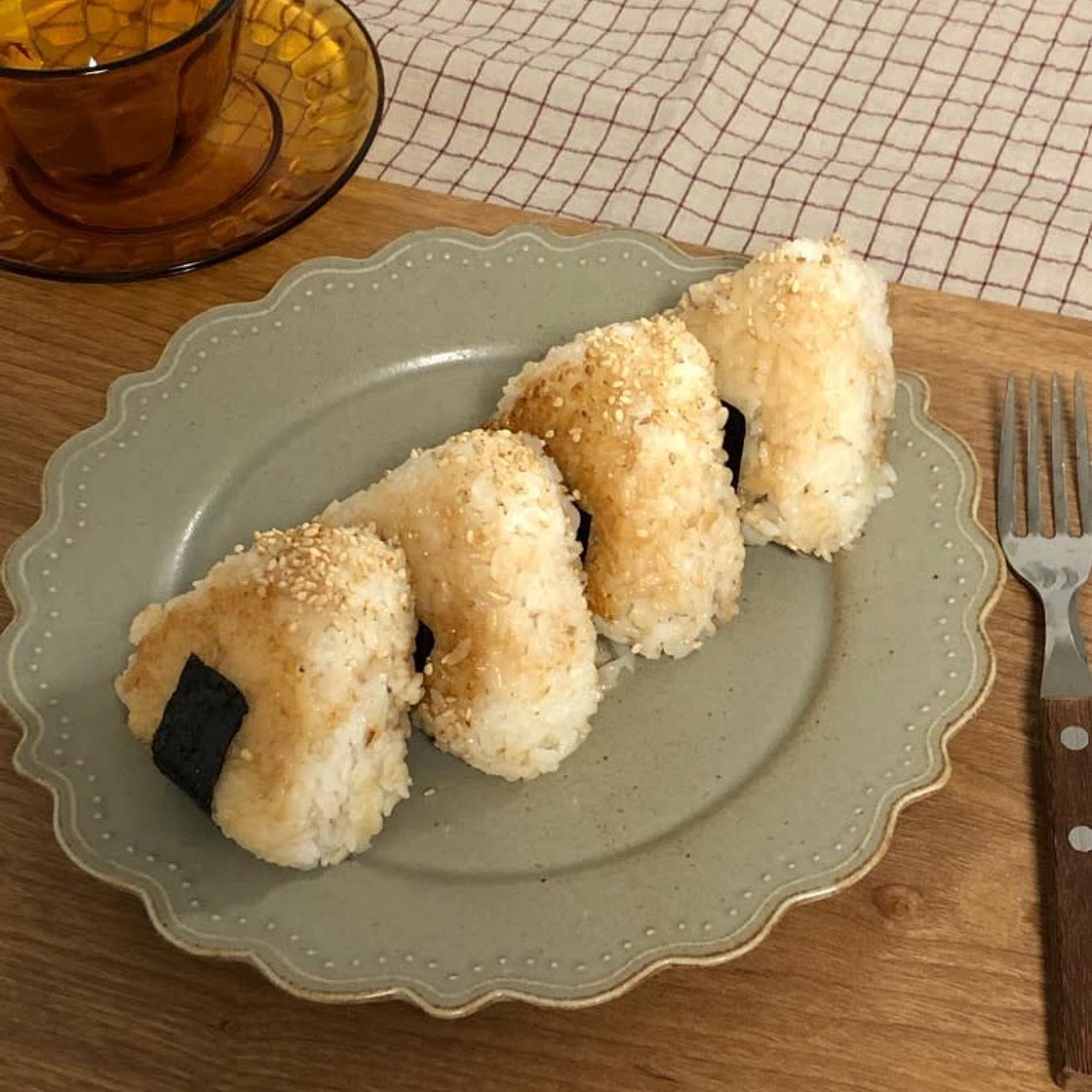 구운 참치 주먹밥