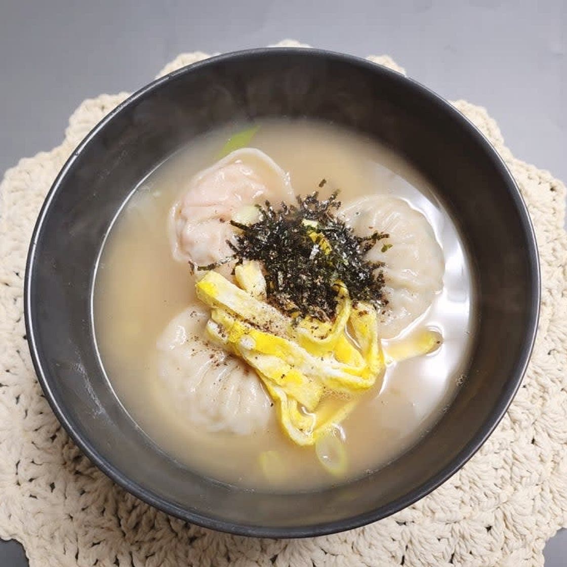 멸치육수 떡국 떡만둣국