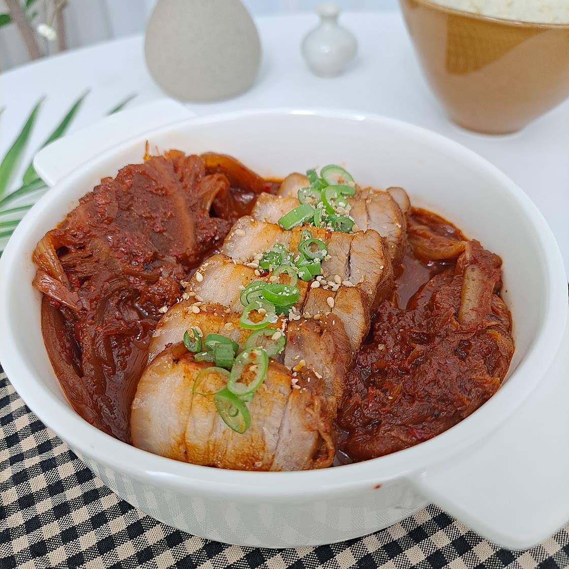 밥도둑 통삼겹 김치찜