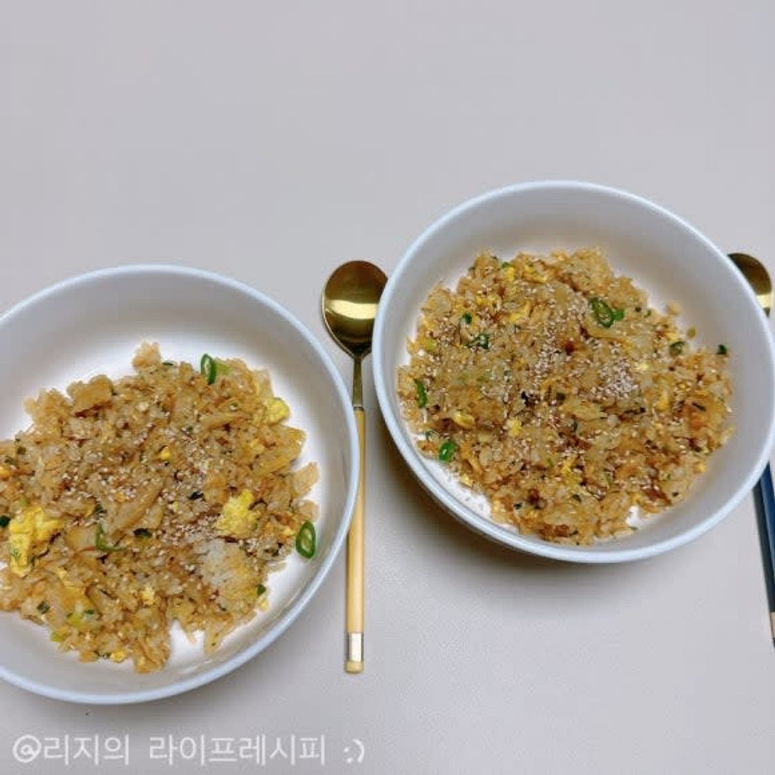 냉동만두요리 만두밥 간단하게 냉장고 파먹기 한그릇요리 만두볶음밥