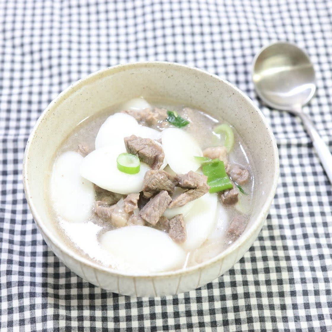 소고기 떡국 끓이는법 간단하죠