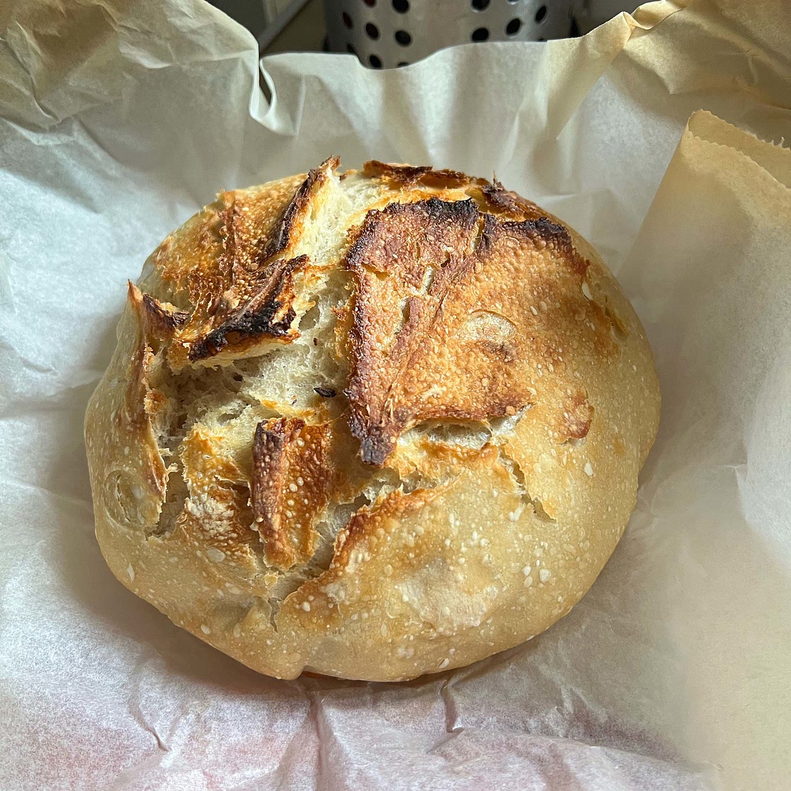 Super Easy No-knead Sourdough Bread