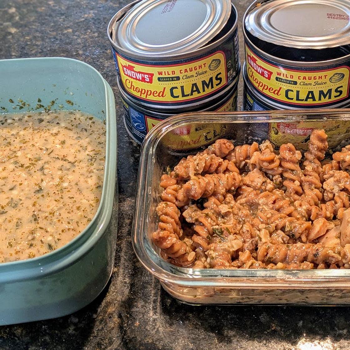 Pasta with Healthier Clam Sauce
