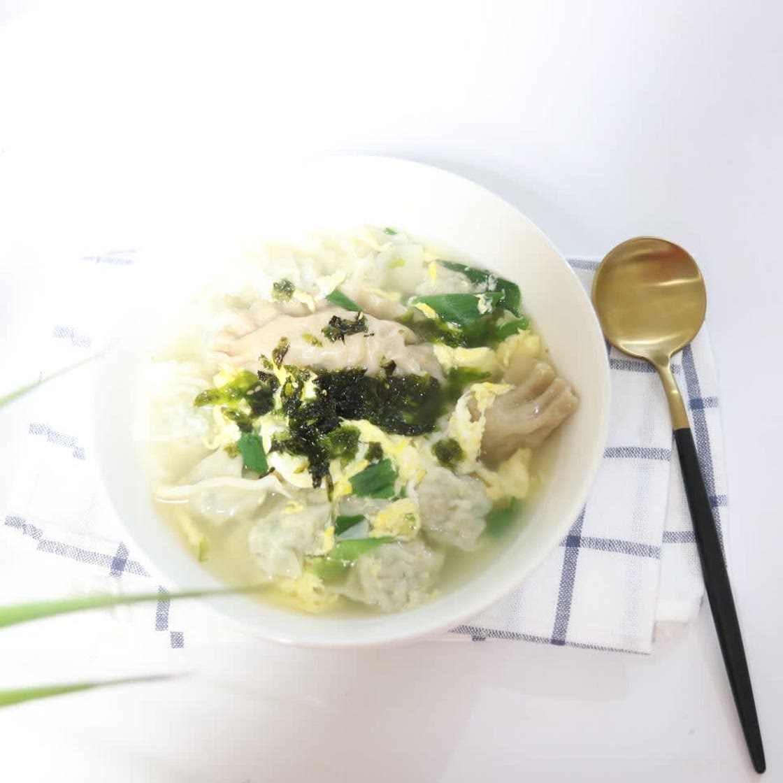 만두국 끓이는법 멸치육수로 했어요