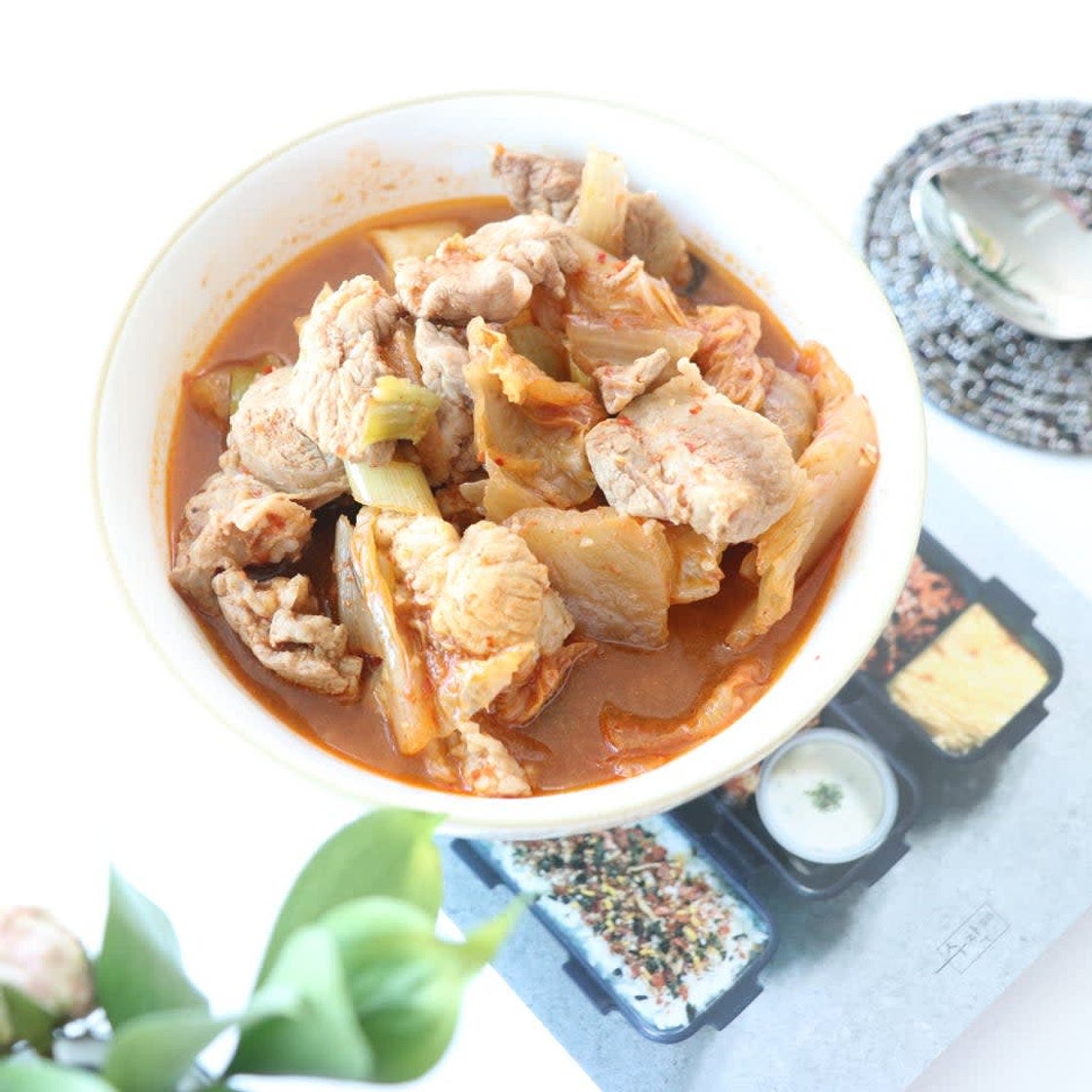 돼지고기김치찌개 끓이는법 고기잔뜩 넣어서 ~