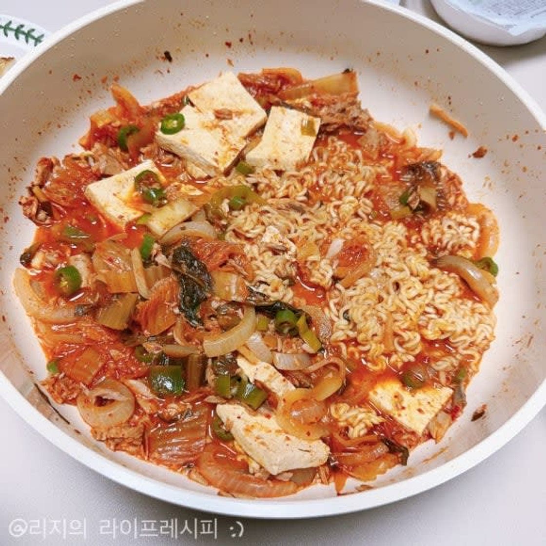 김치찌개 맛있게 끓이는법 라면요리 참치김치찌개 참치캔요리 김치찌개라면 레시피