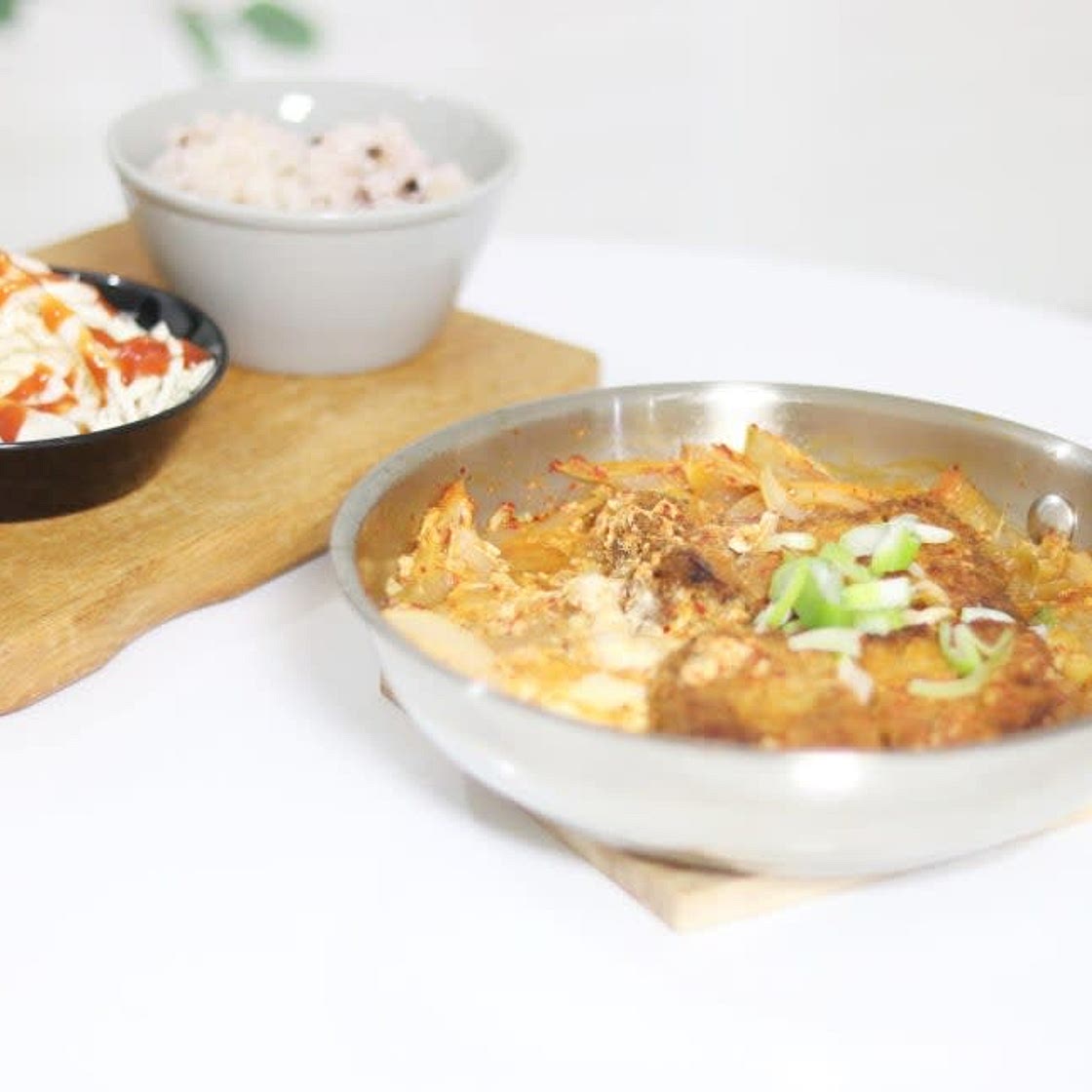 돈까스 김치나베 기꼬만 혼쯔유만 있으면 누구나 맛있게~