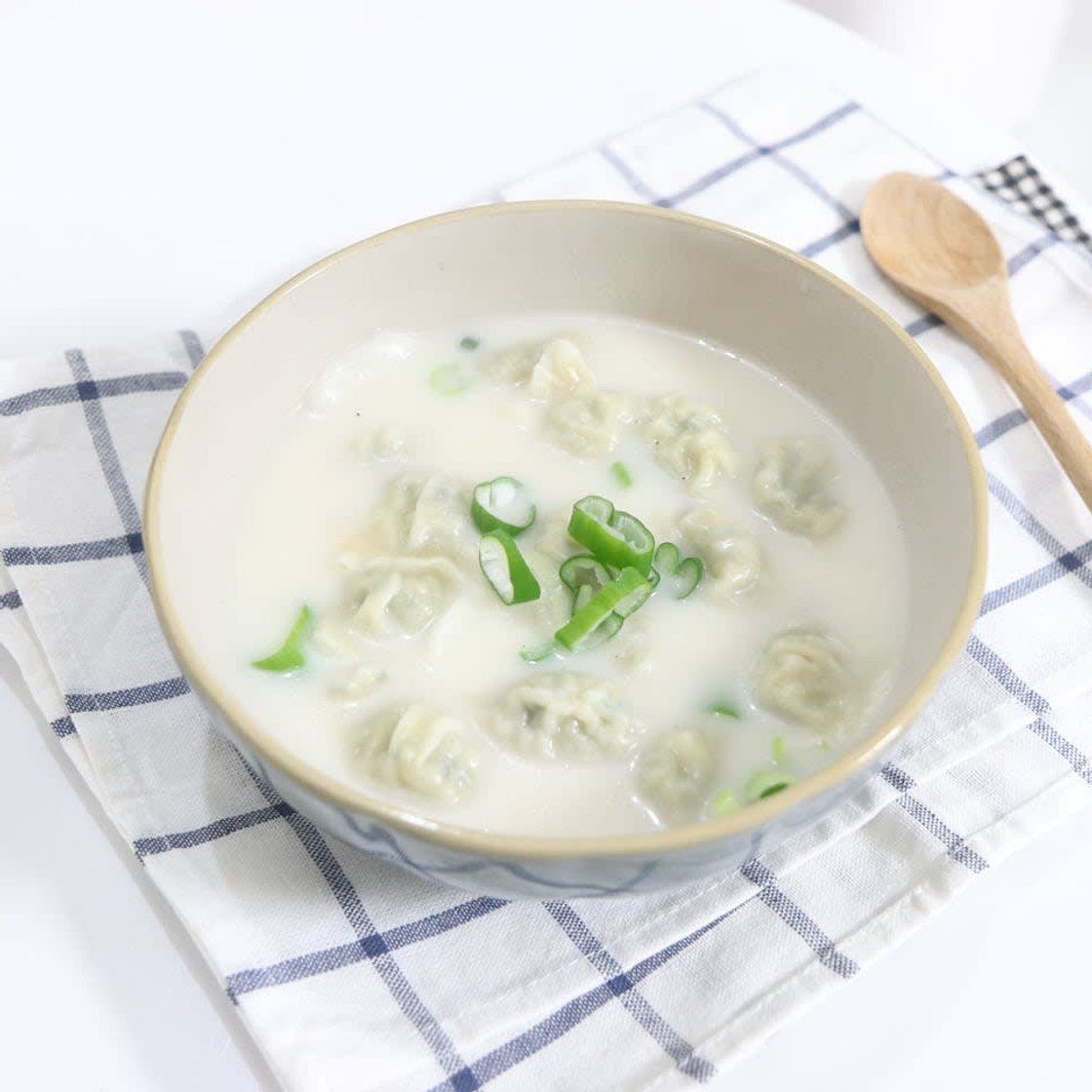 사골 떡국 끓이는법 국물이 진하니 더 맛남
