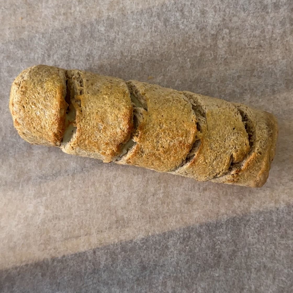닭가슴살 소시지 롤 식빵