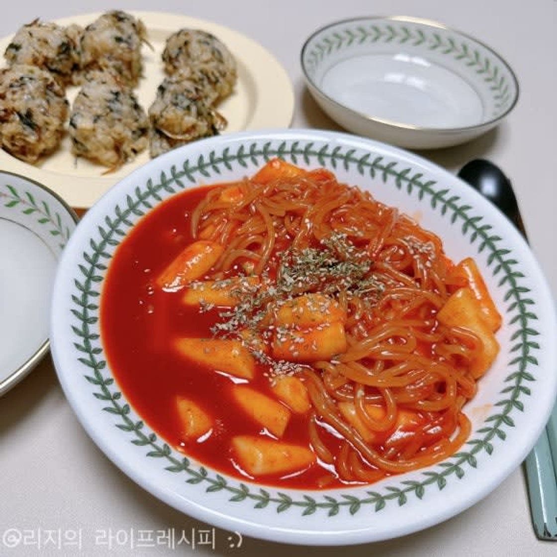아워홈 쫄볶이로 맛있게 만드는 쫄볶이 레시피 매콤한 쫄볶이 만들기