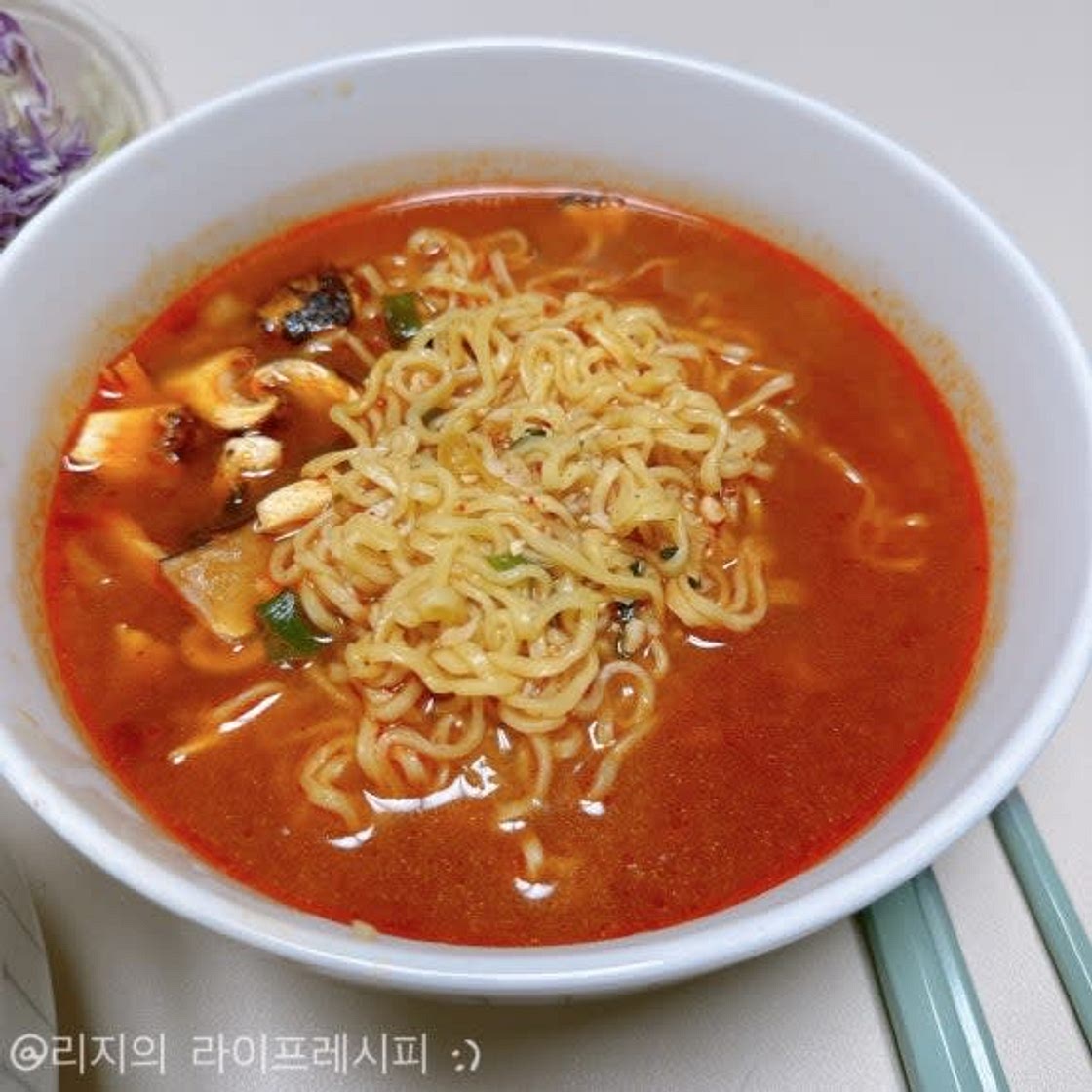 자연산송이버섯 요리 라면요리 신라면 건면으로 맛있는 송이버섯 라면 만들기