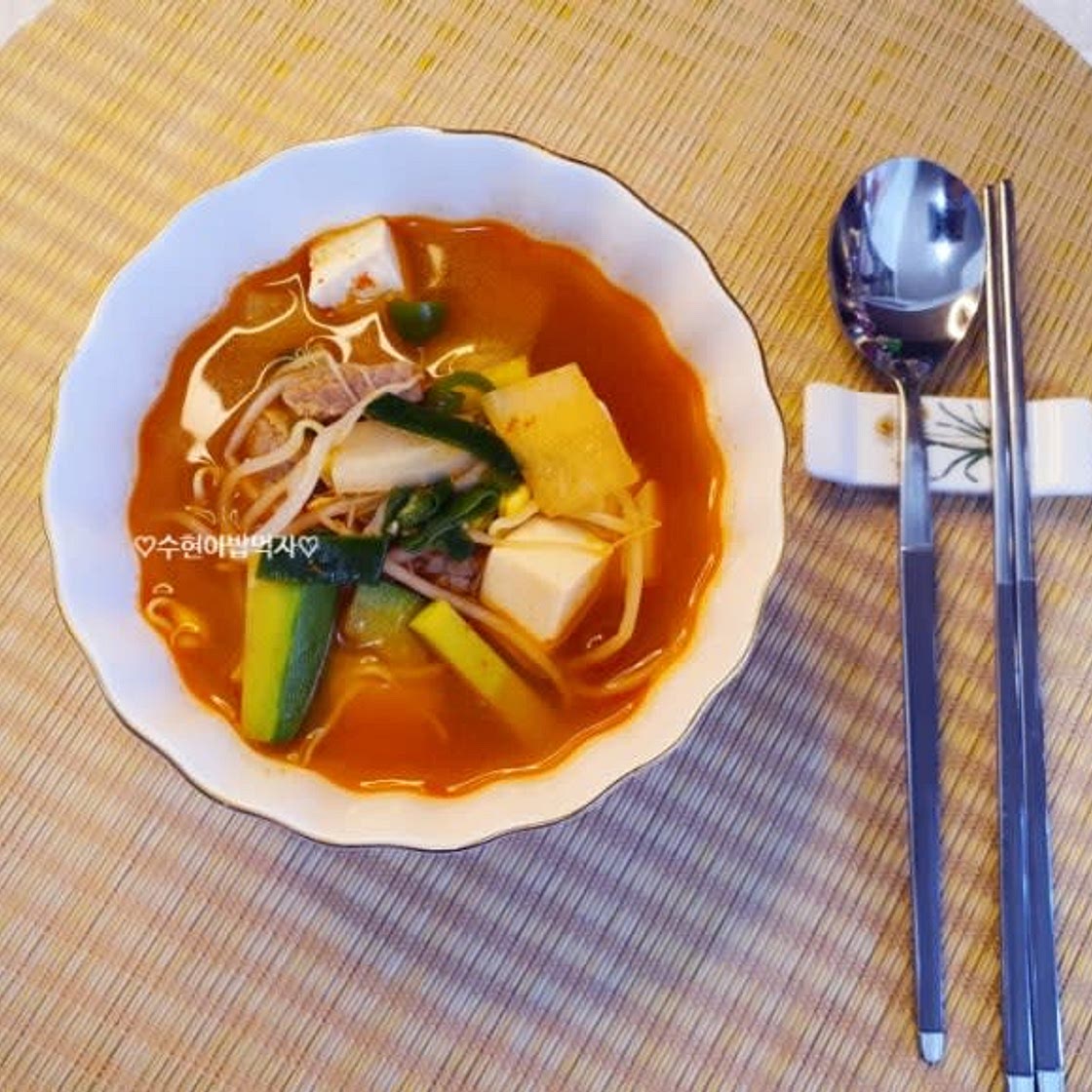 시원하고 칼칼한 소고기 무국