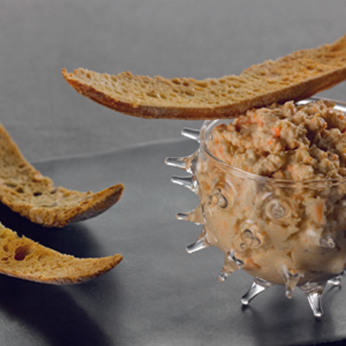 Scallop rillettes with lemon and vanilla