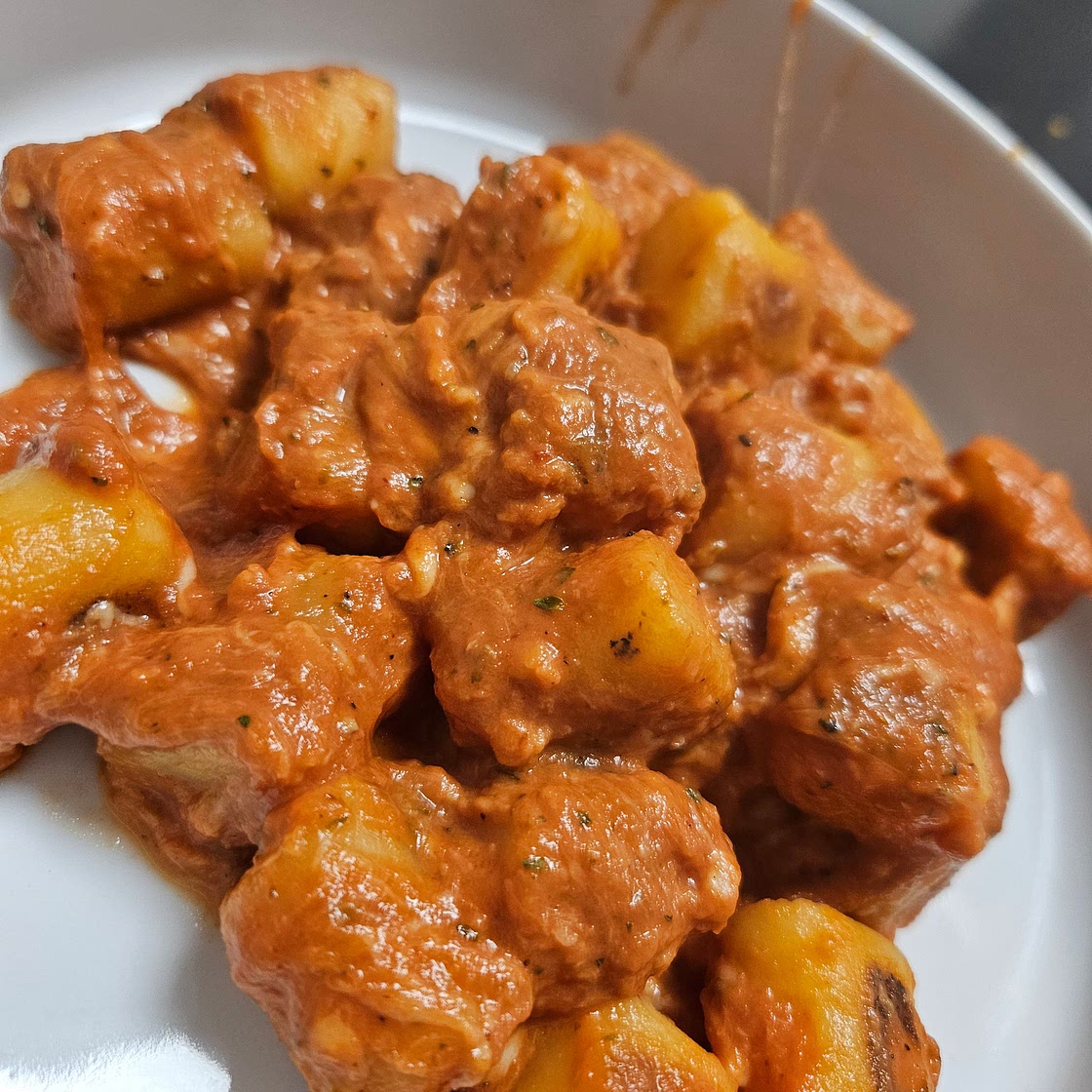 Gnocchi mit Tomaten-Sahne-Sauce