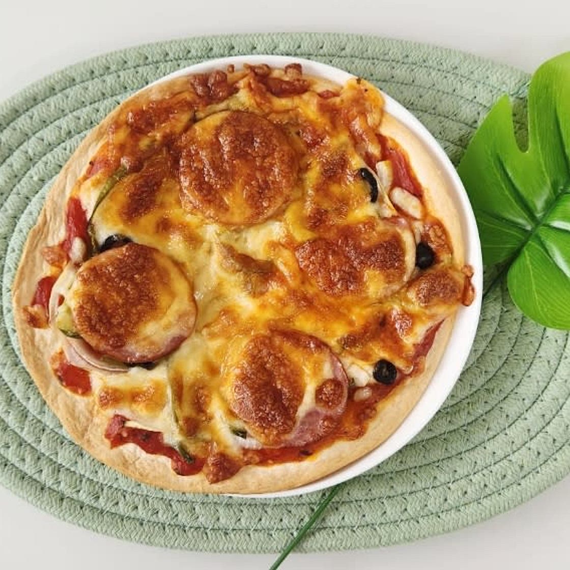 오븐 또띠아피자