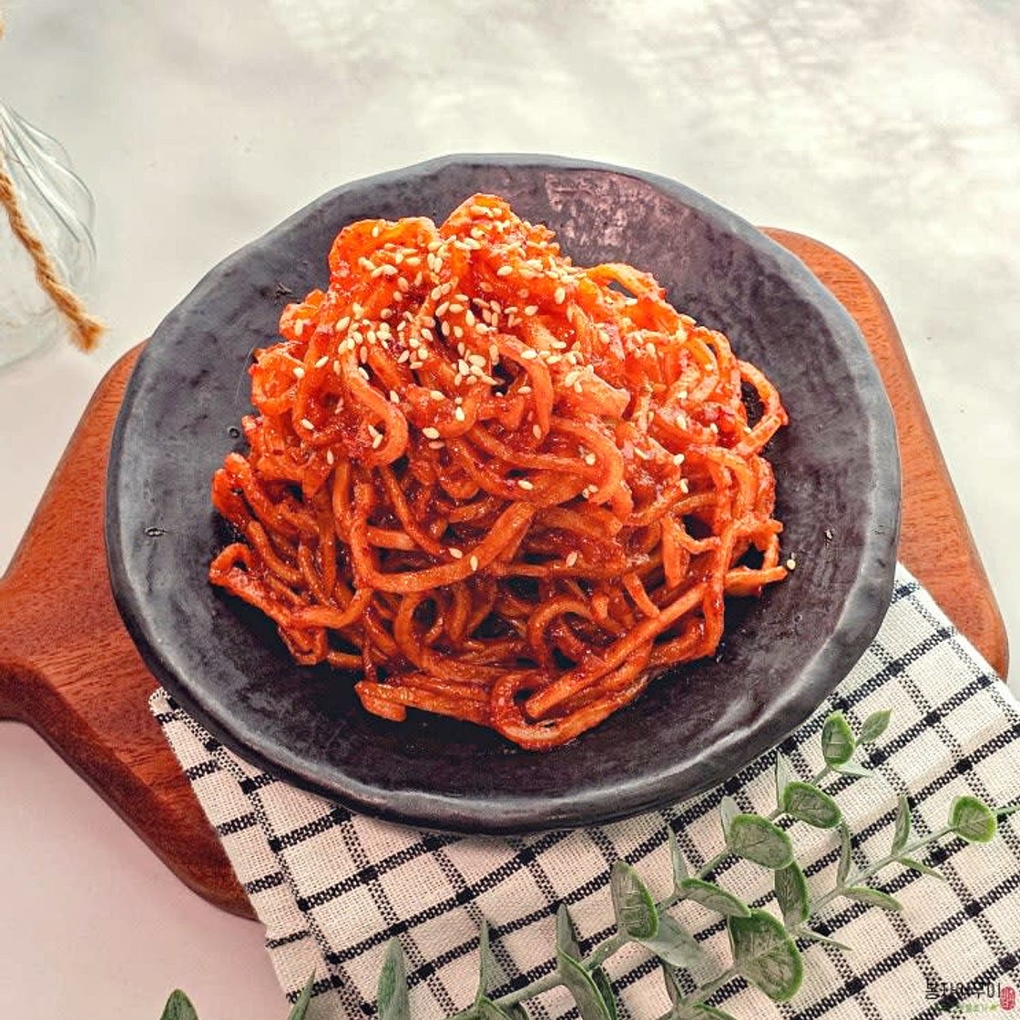 부드러운 고추장 진미채볶음