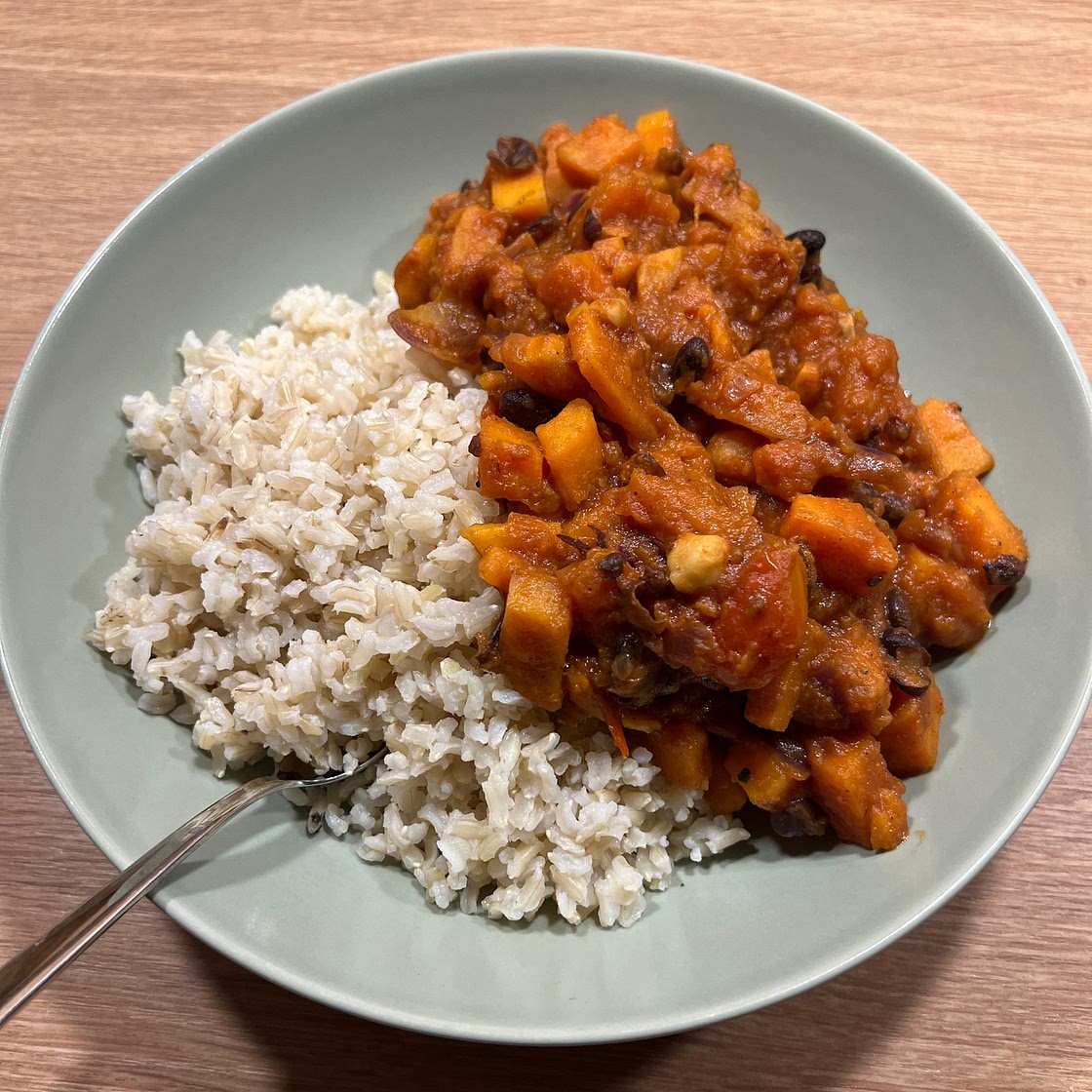 Chickpea and Sweet Potato Curry 🍠