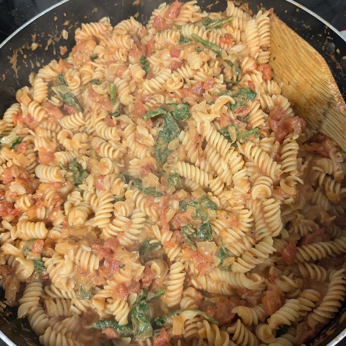 Creamy Tomato and Spinach Pasta