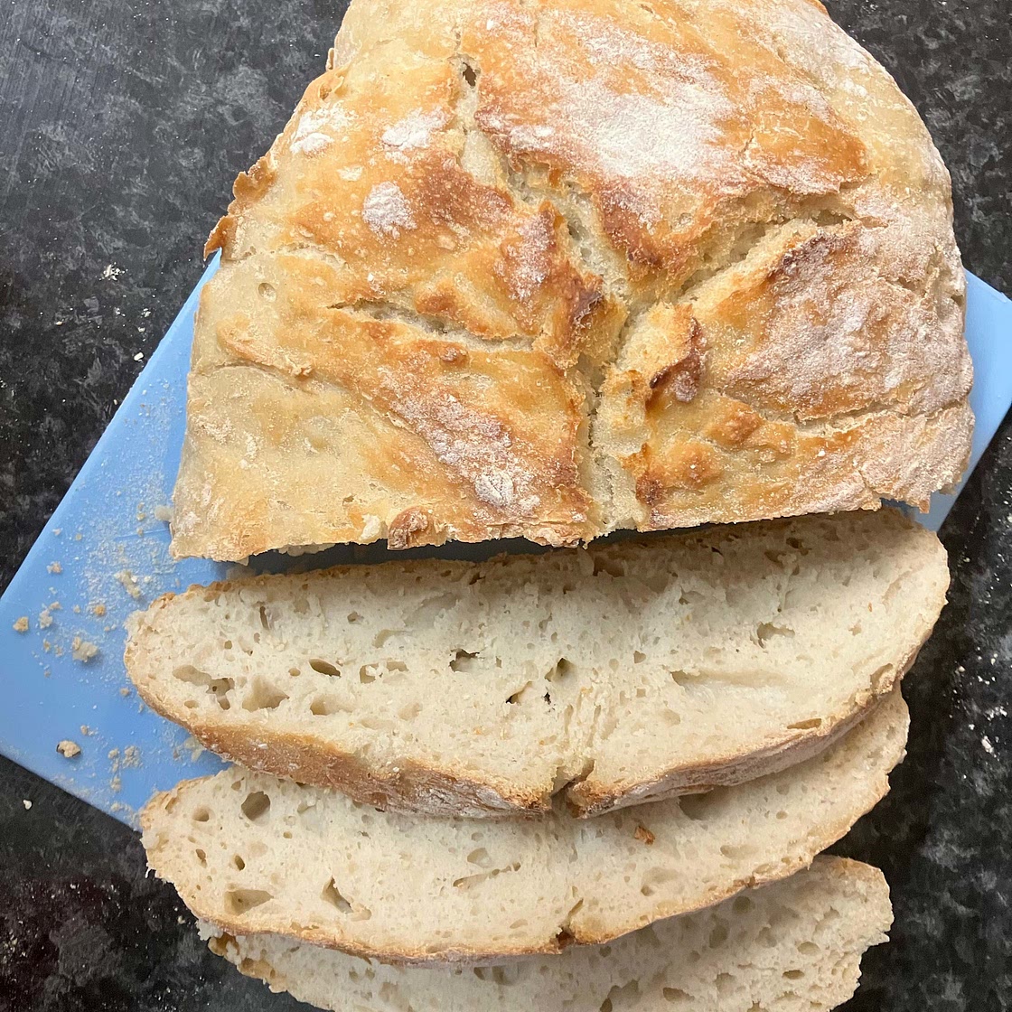 Dutch Oven No Knead Crusty Bread