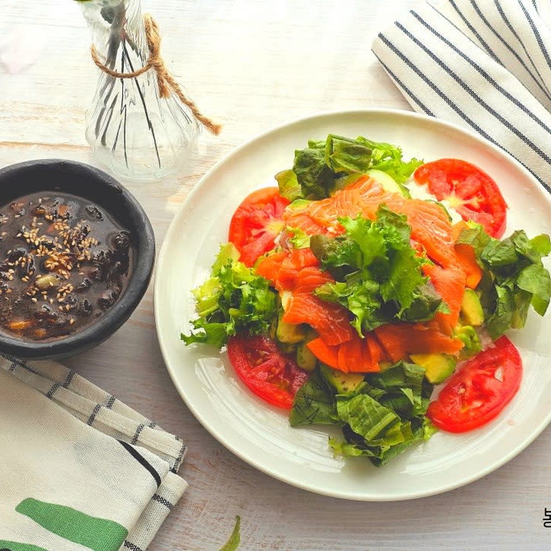 연어 아보카도 덮밥