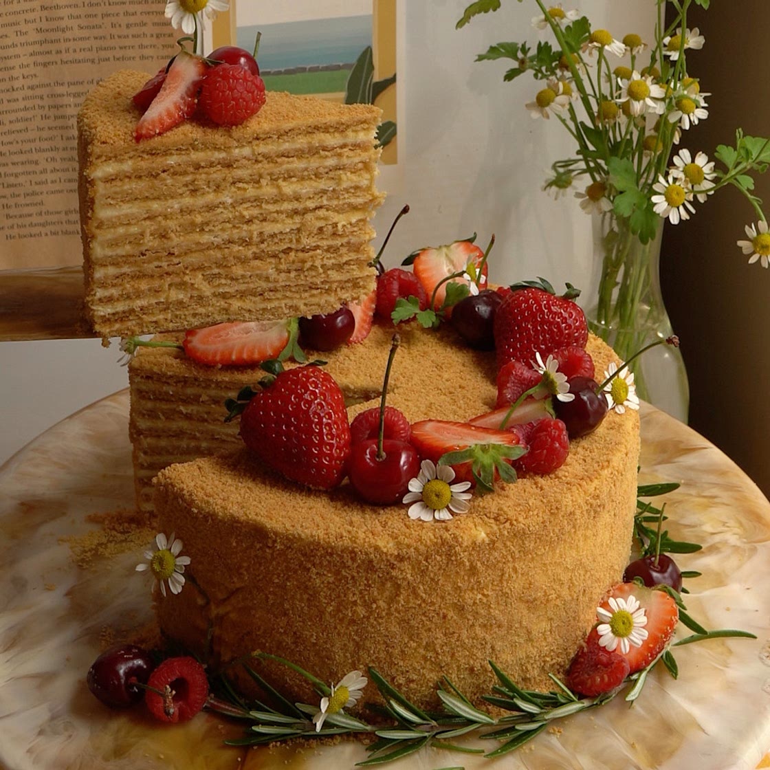 Medovik Honey Cake