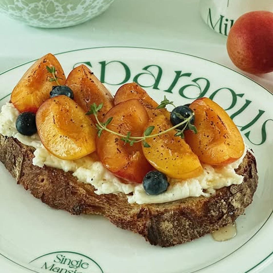 플럼코트 오픈 토스트