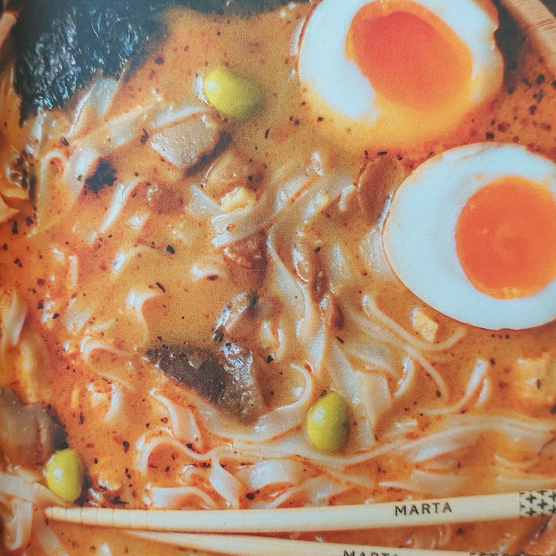 Curry ramen con noodles de arroz