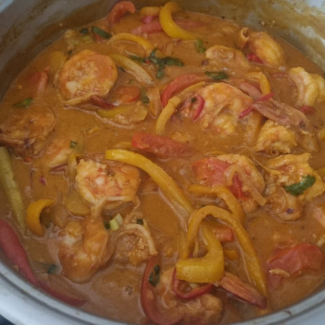 Shrimp In Thai Coconut Curry Sauce
