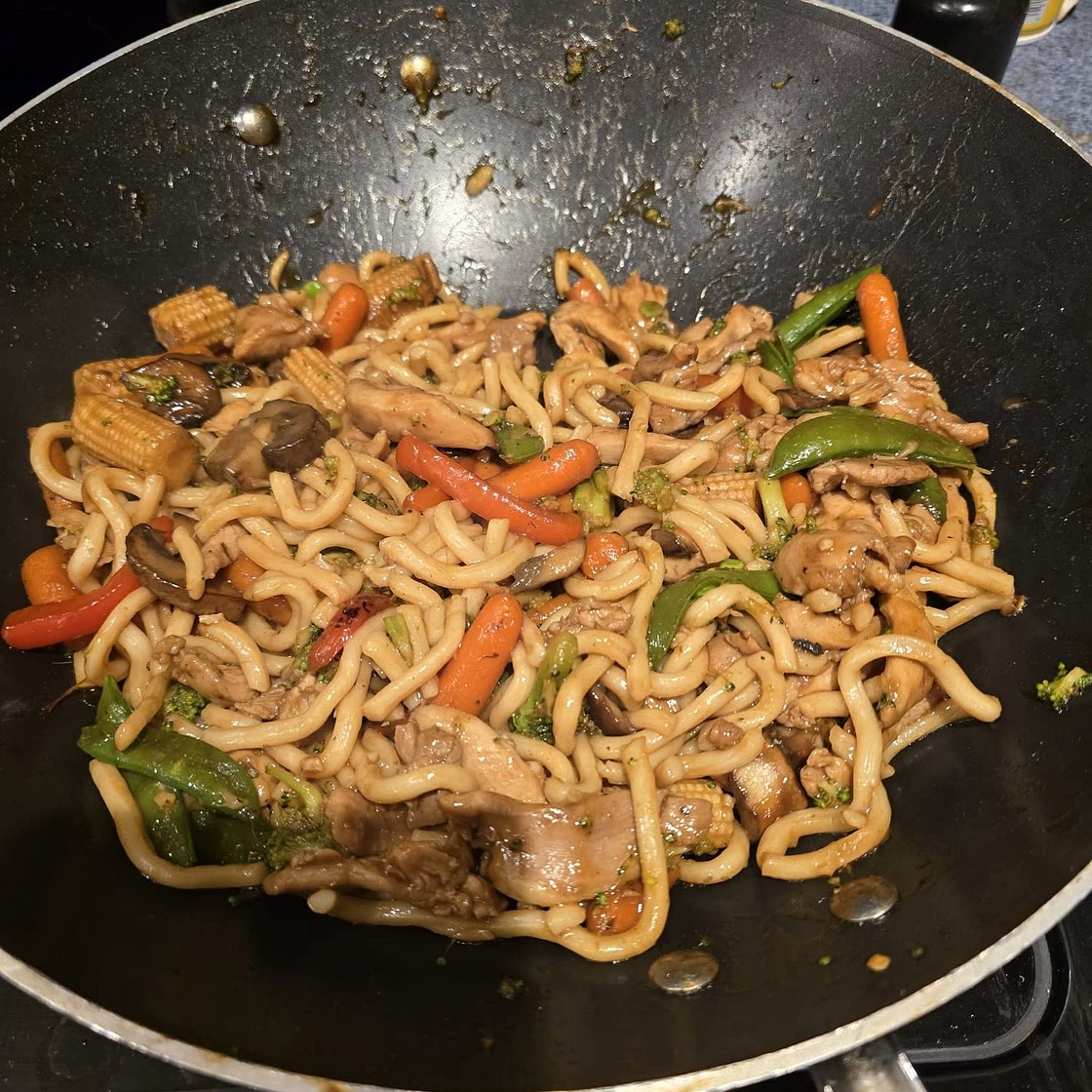 Chicken Lo Mein
