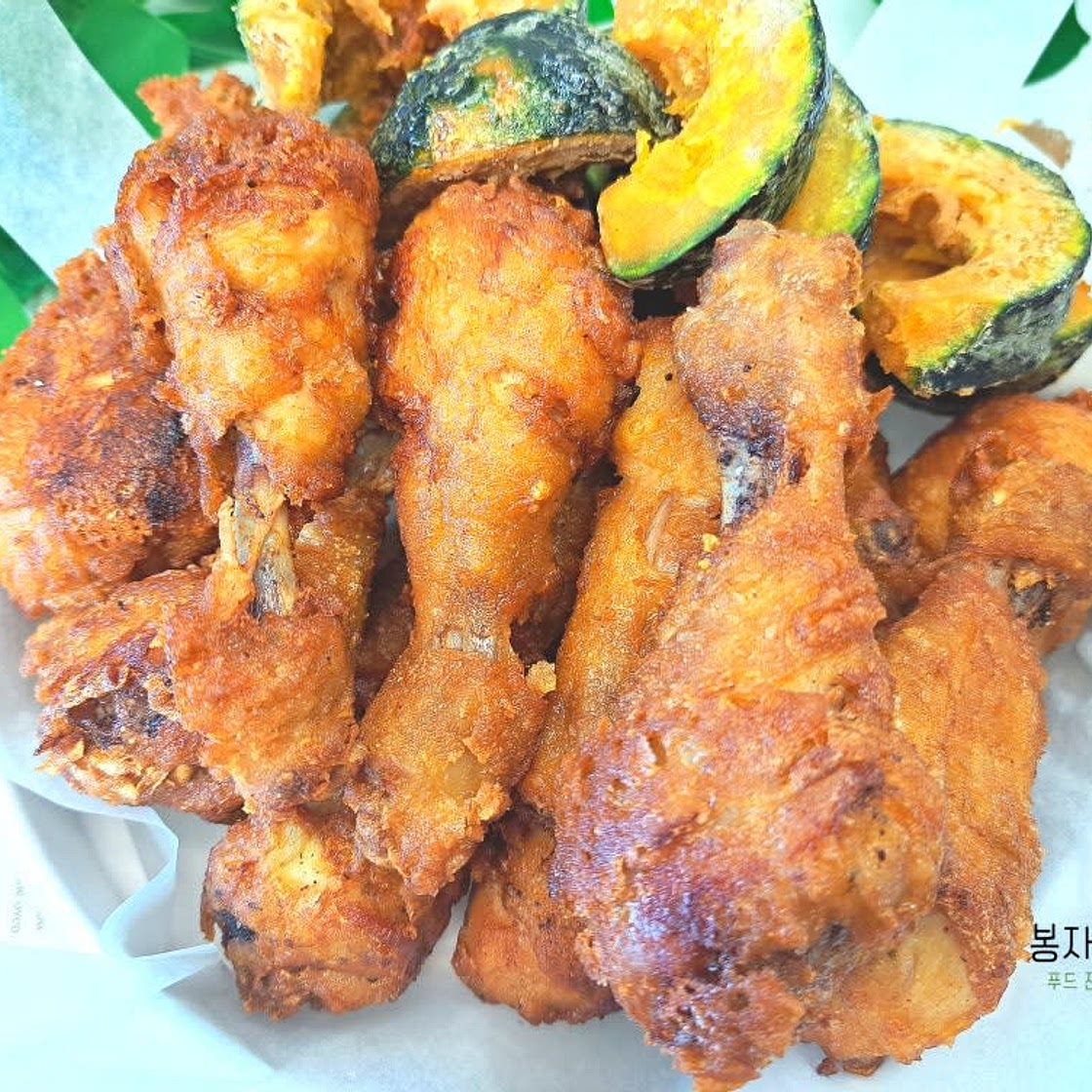 튀긴 닭다리와 밤호박 레시피"