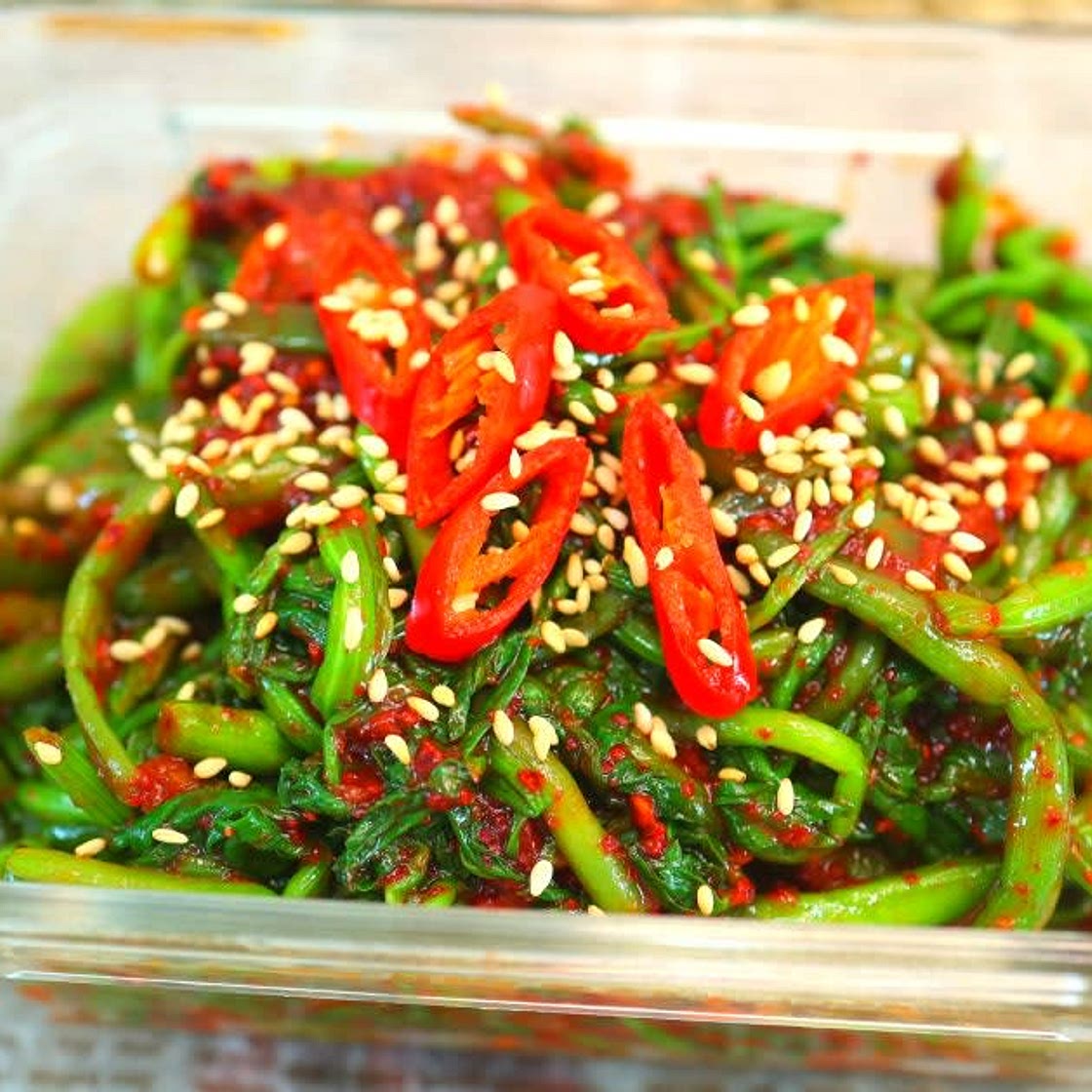 아삭아삭 향긋한 미나리 무침