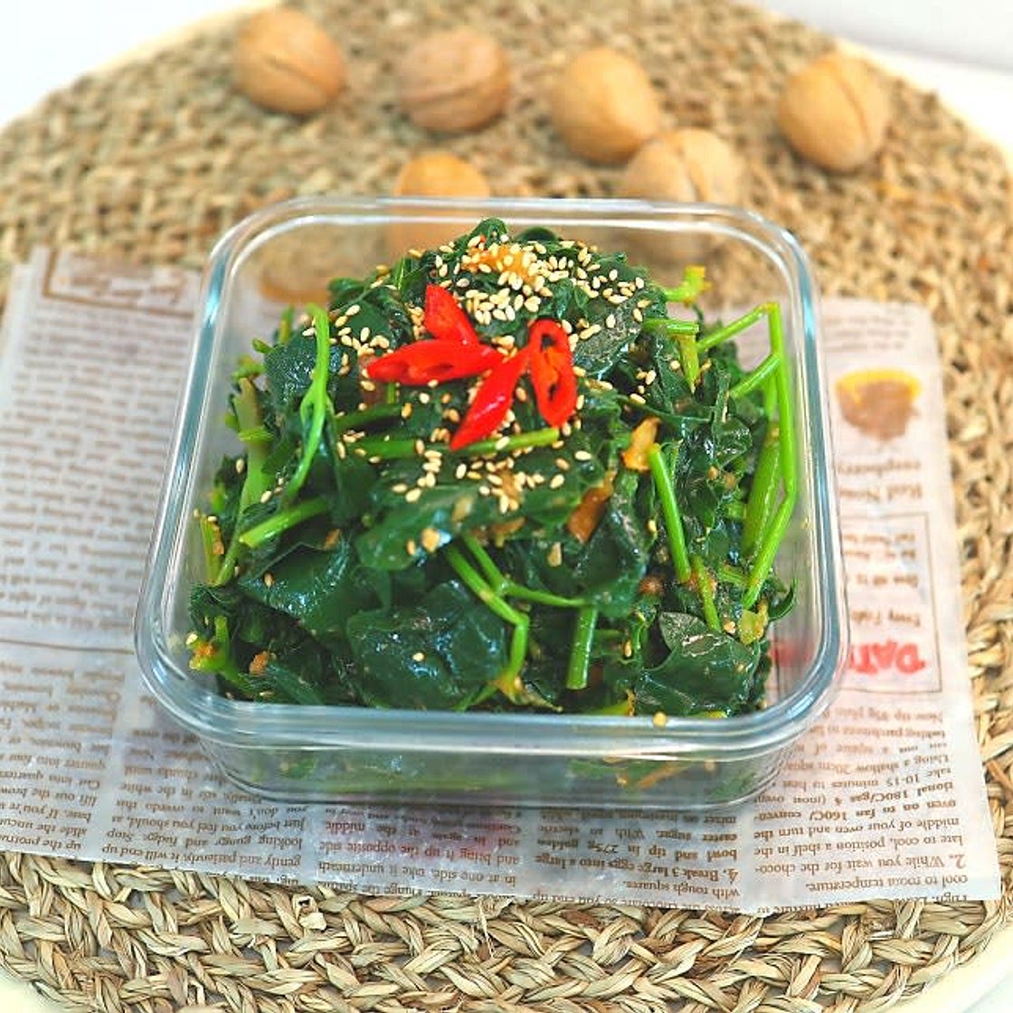 쌉싸름한 맛이 일품인 방풍나물 무침