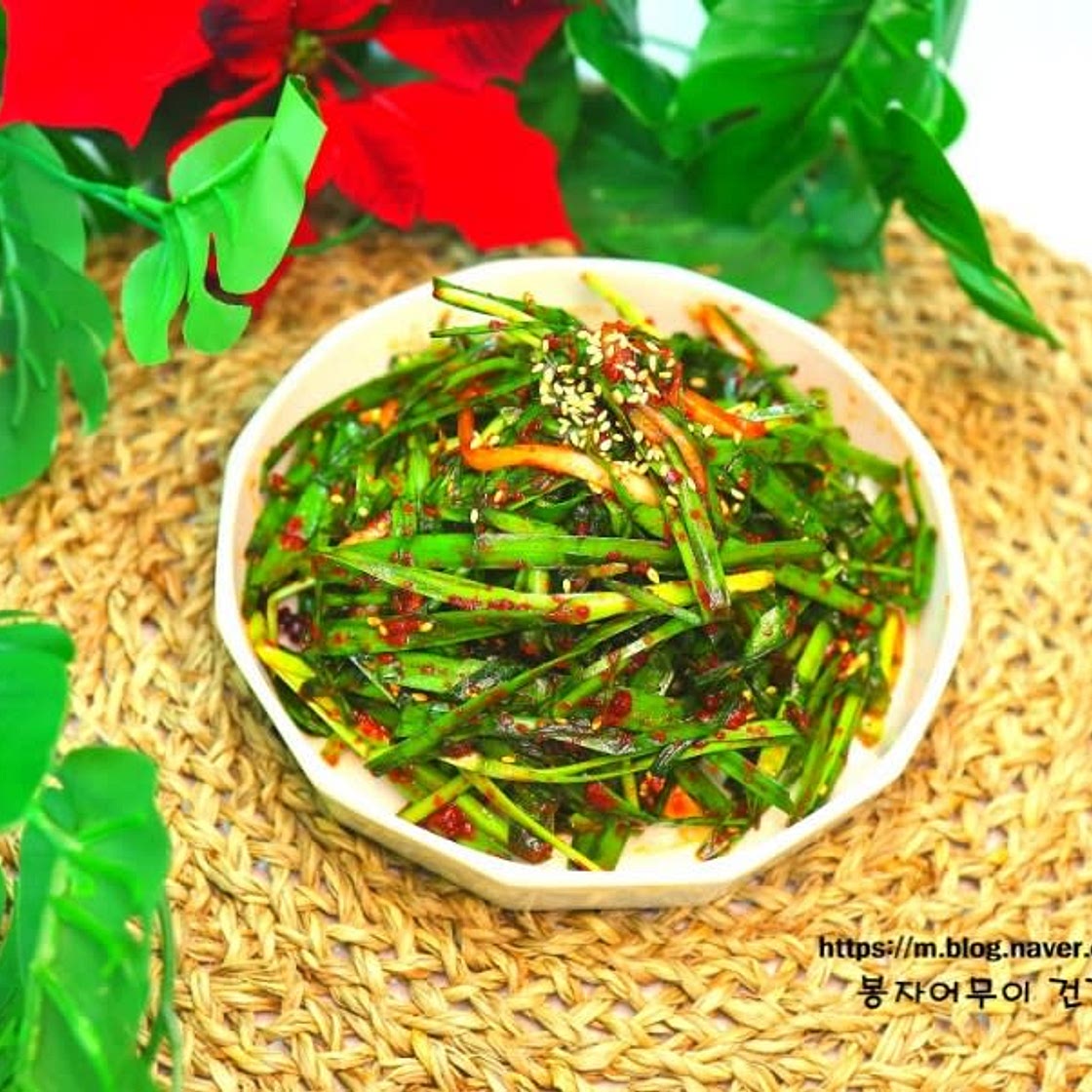매콤한 부추 겉절이