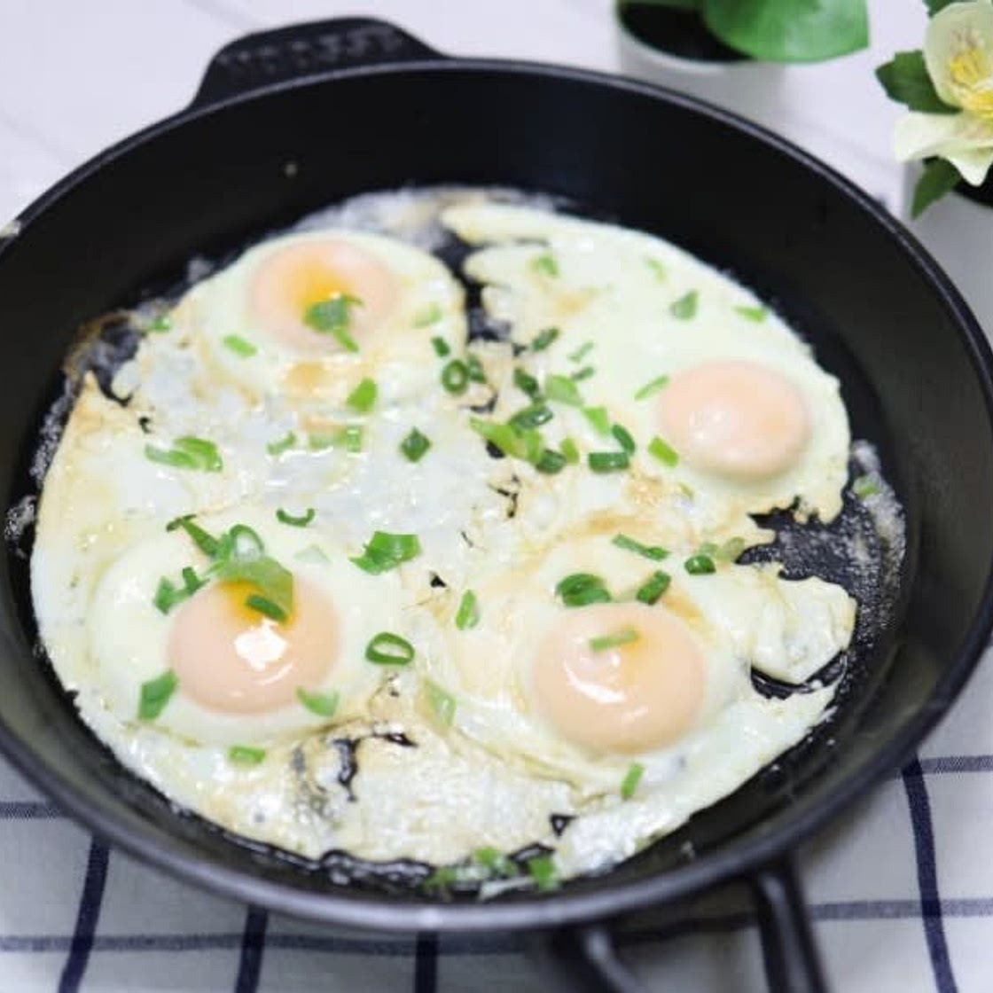 들기름 계란후라이 반숙