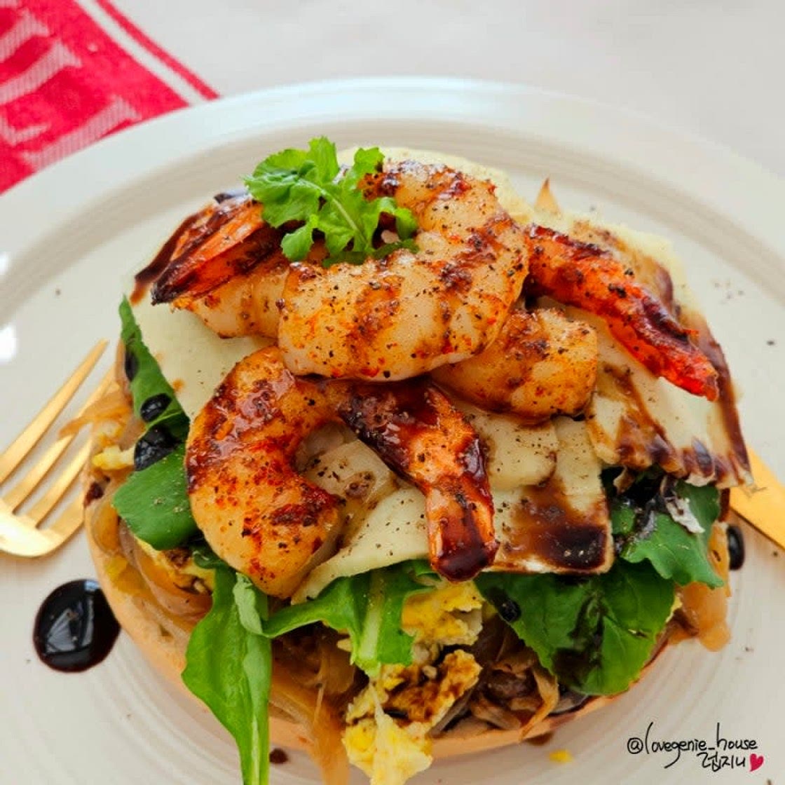 브리치즈 어니언 오픈 샌드위치