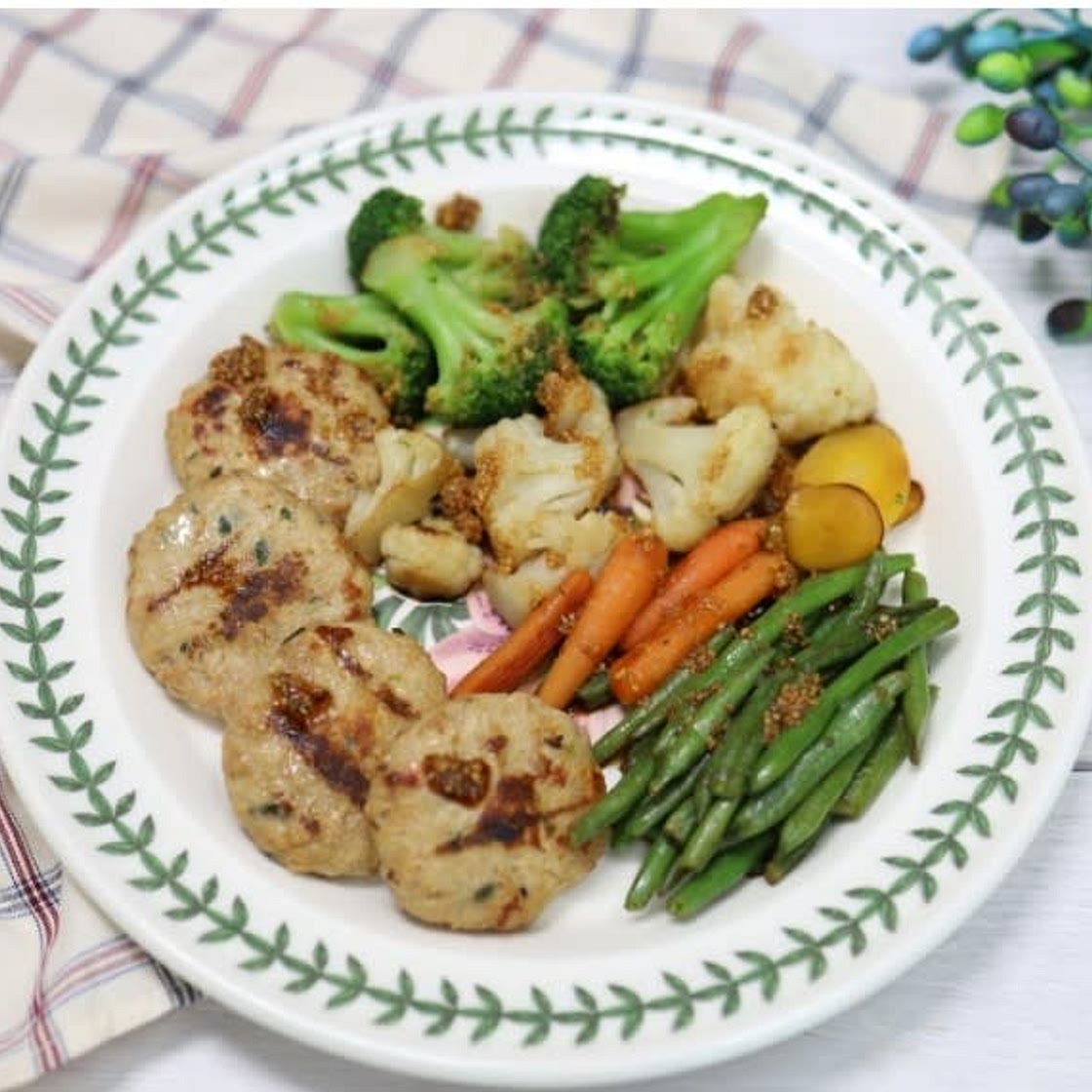 냉동 닭가슴살 샐러드와 오리엔탈드레싱