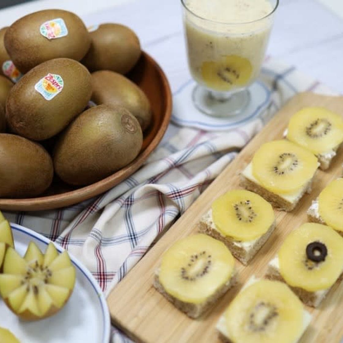 제주 골드키위 오픈샌드위치 & 키위에이드