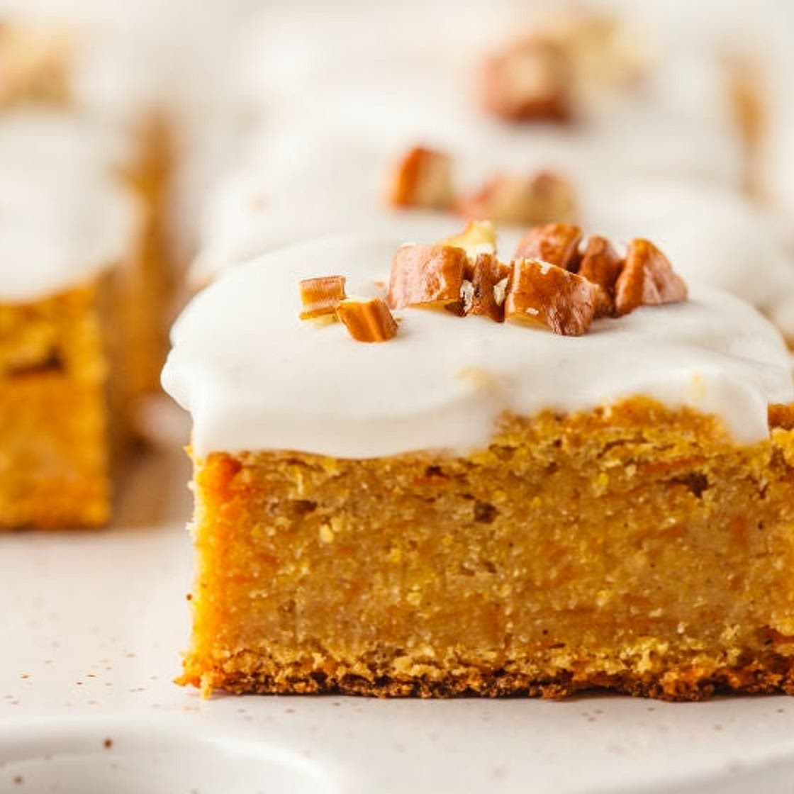 Esponjoso pastel de zanahoria con queso crema, ¡en licuadora!