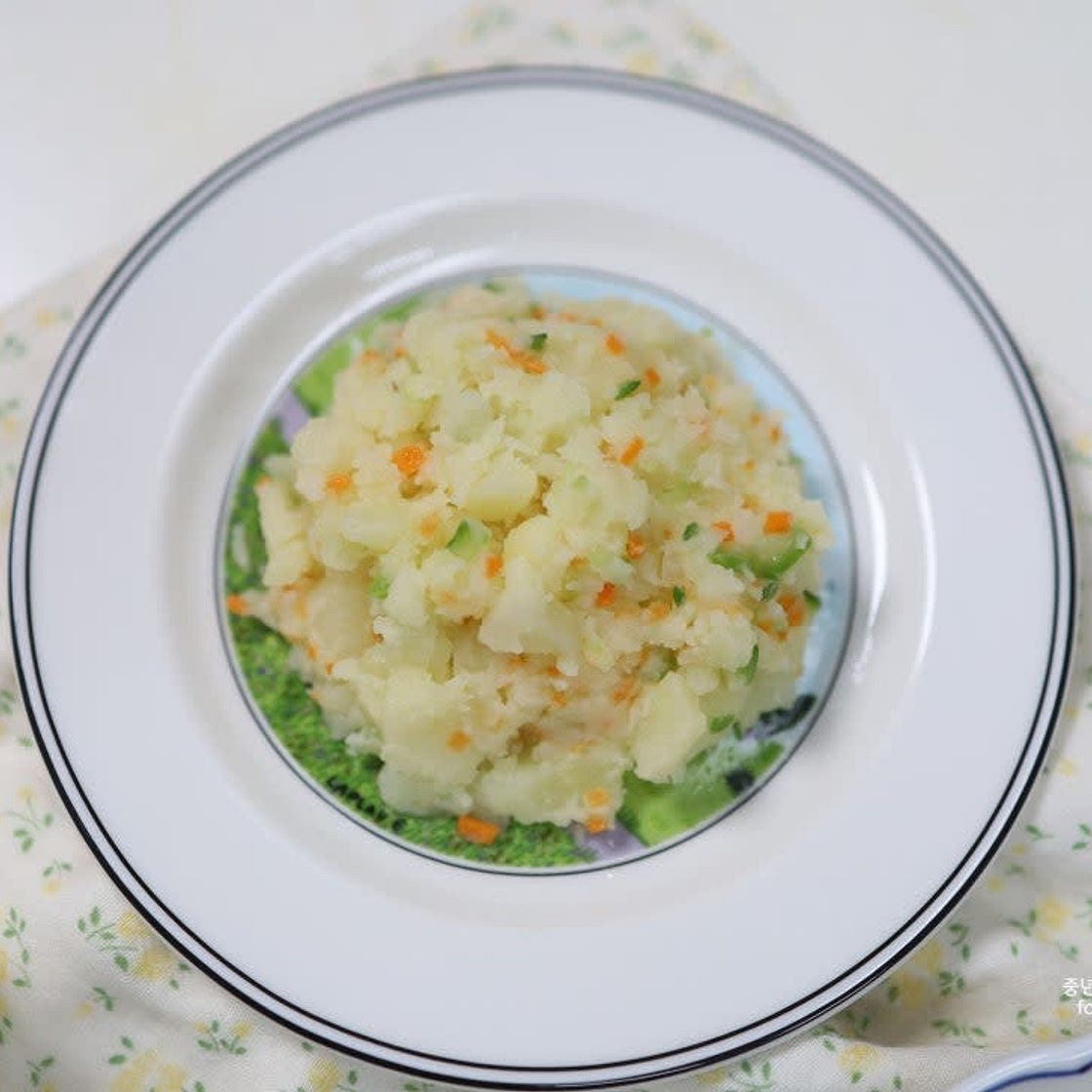 으깬 감자샐러드