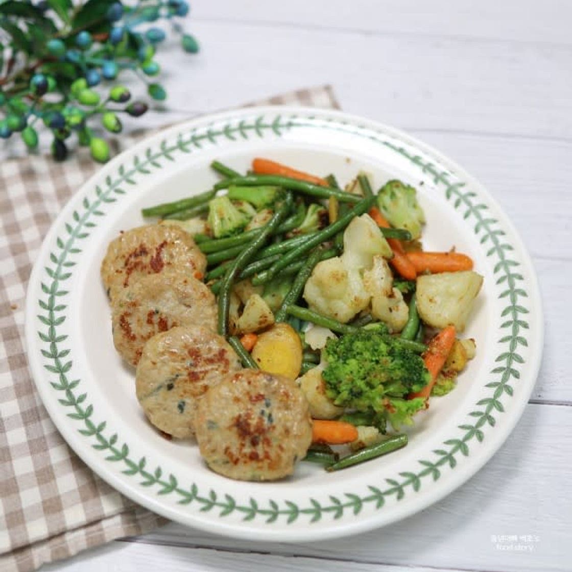 냉동 닭가슴살 샐러드야채구이