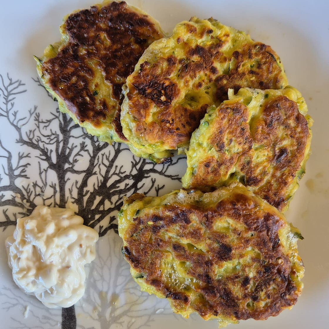 Cheesy Broccoli & Zucchini Fritters