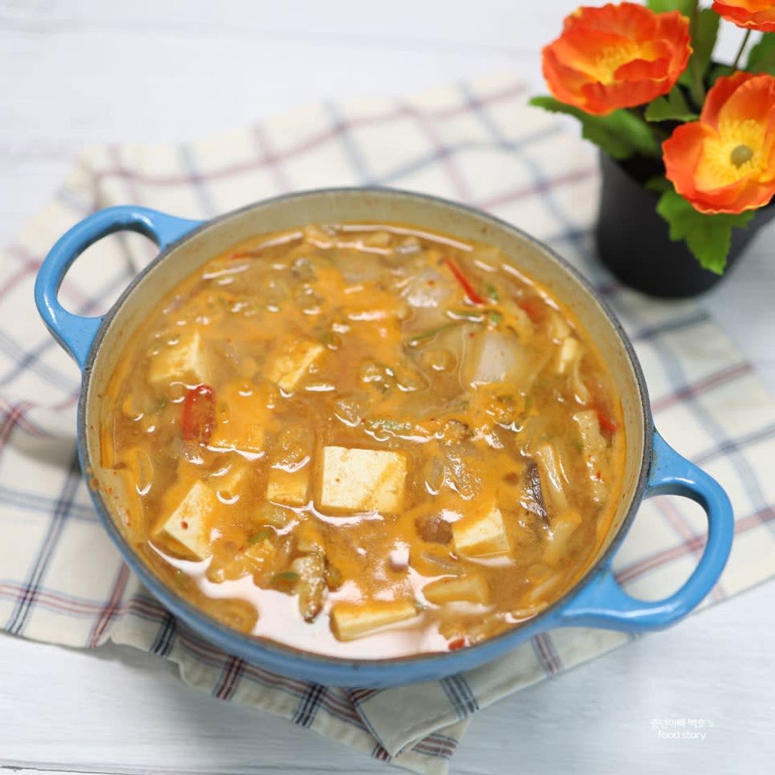 백종원 된장찌개 맛있게 끓이는법 간단 된장찌개 레시피 두부 버섯 재료