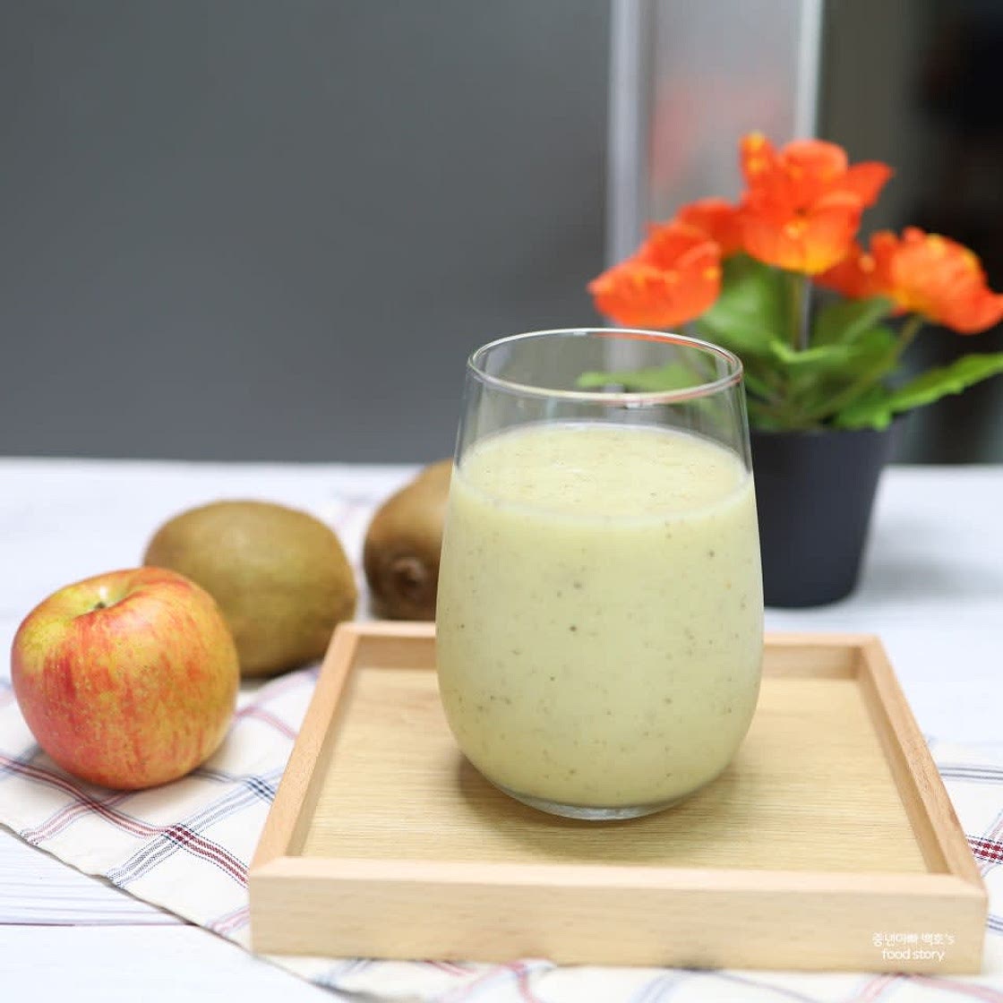 사과주스 만들기 아침건강 생과일주스 사과 갈아먹기 키위쥬스만드는법
