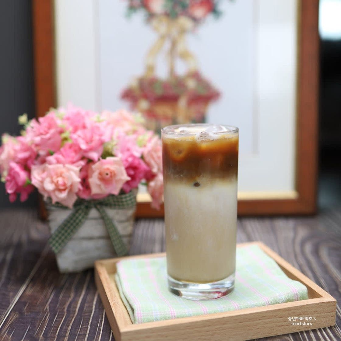 아이스 바닐라라떼 만들기 집에서 시럽 넣고 만드는법 홈카페 레시피