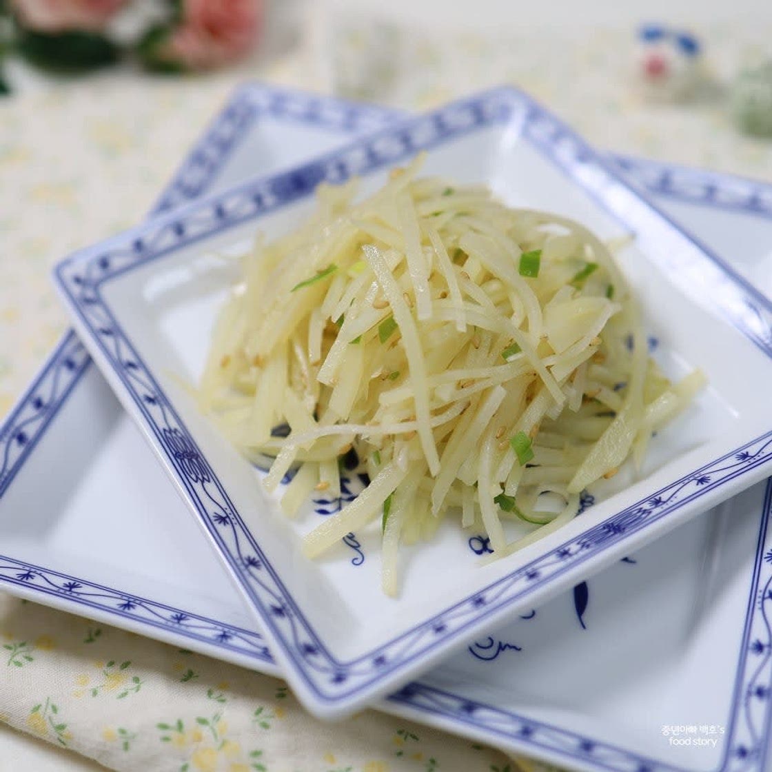 간단한 감자채무침