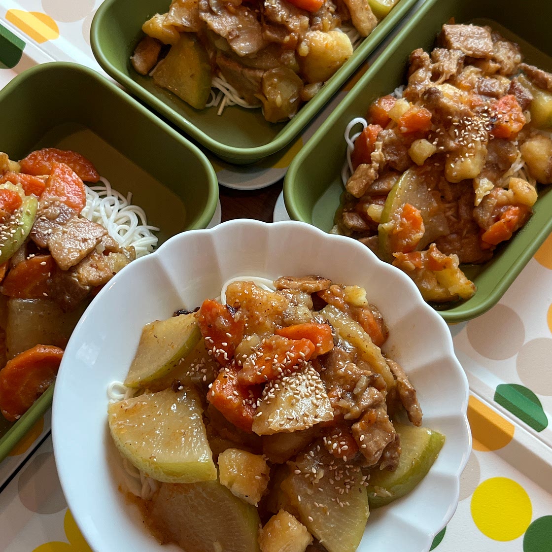 간장삼겹 비빔국수