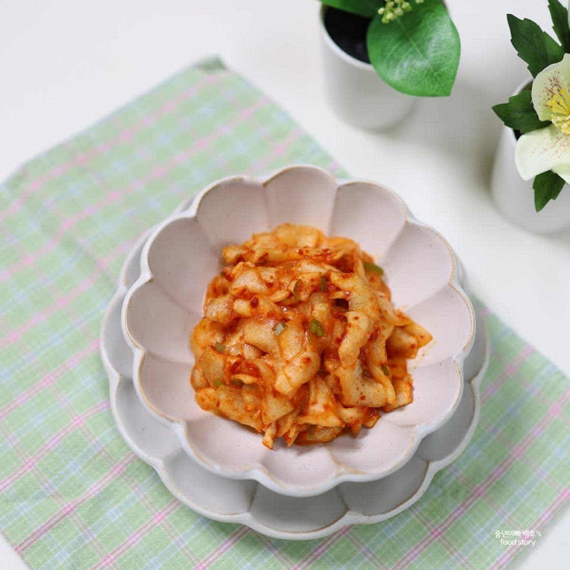 노각무침 (늙은 오이 무침)