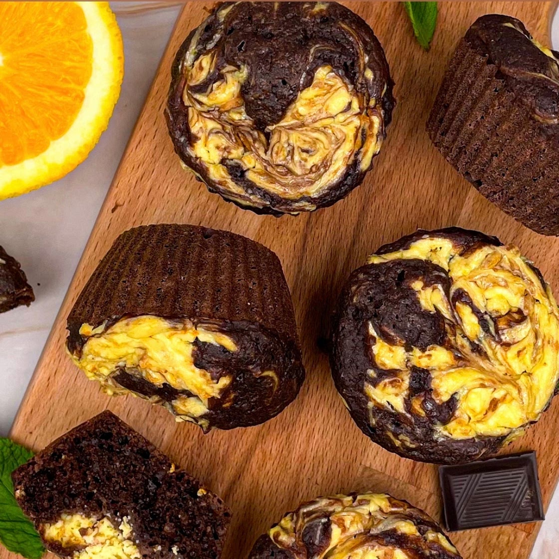 Muffinki czekoladowe z warstwą sernikową