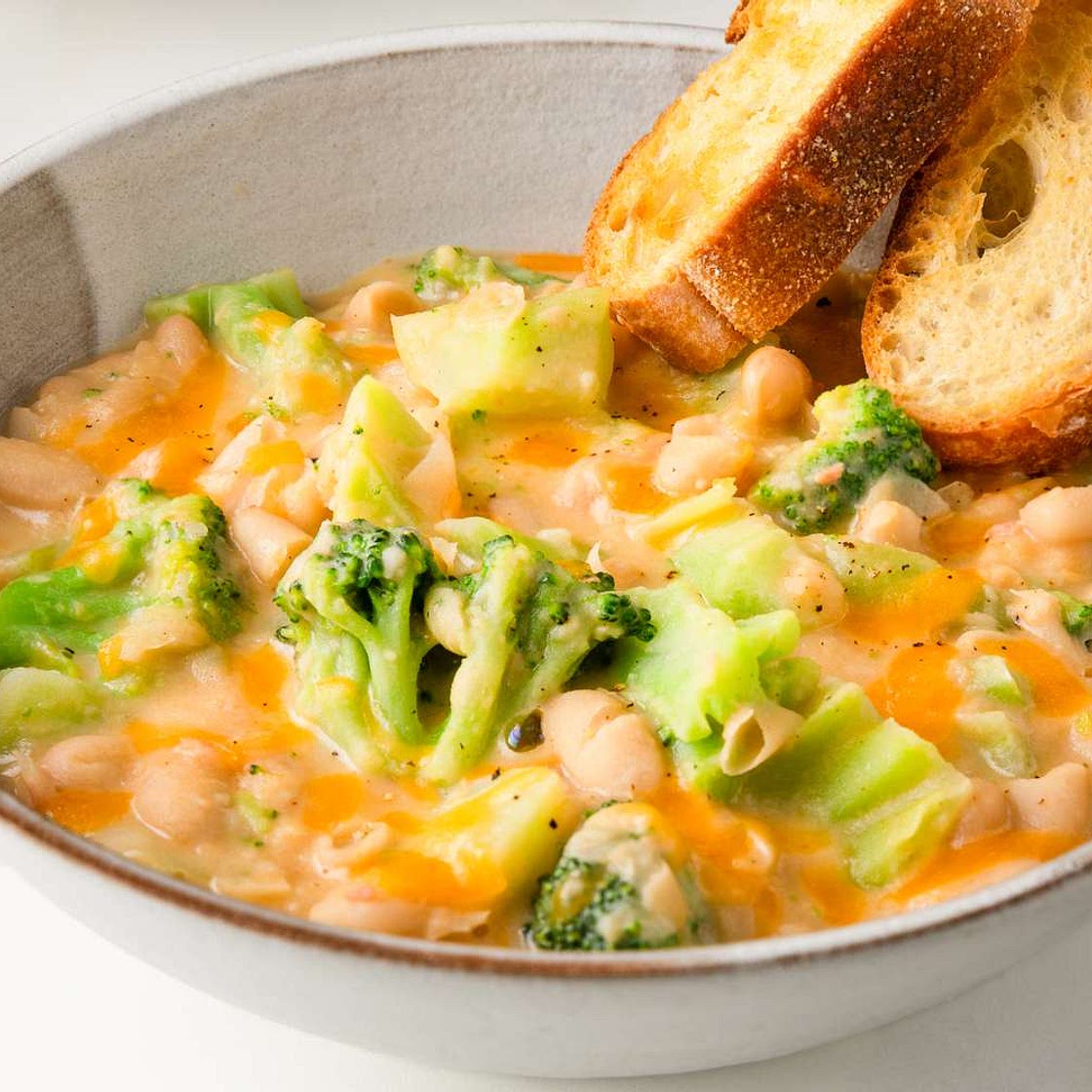 Broccoli Cheddar Creamy Beans