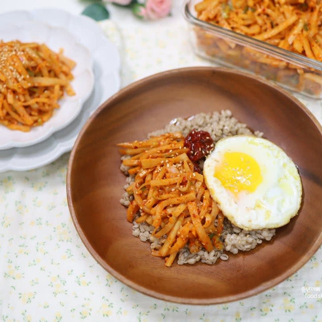 보리비빔밥 만들기 레시피 동치미무 무침 재료로 만드는 법